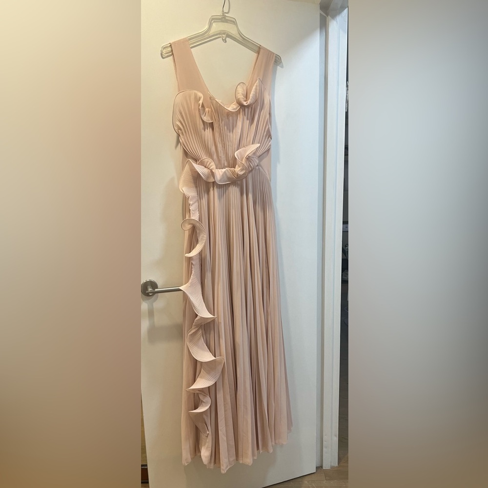 H&M Women’s Pleated Long Dress Powder Pink. Excellent condition.